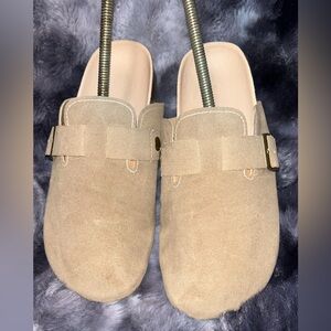 Elegant Tan Suede Mules for Women